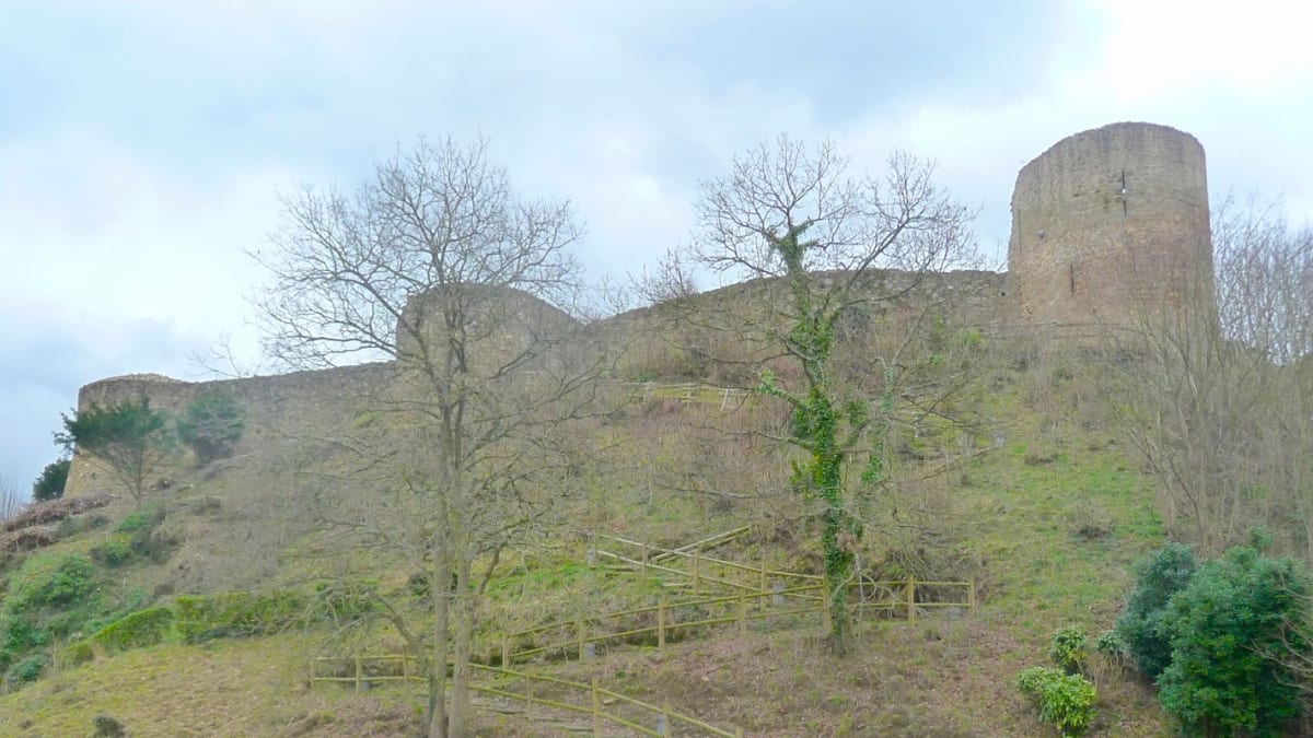 Trail Sur les traces de Duguesclin - Léhon