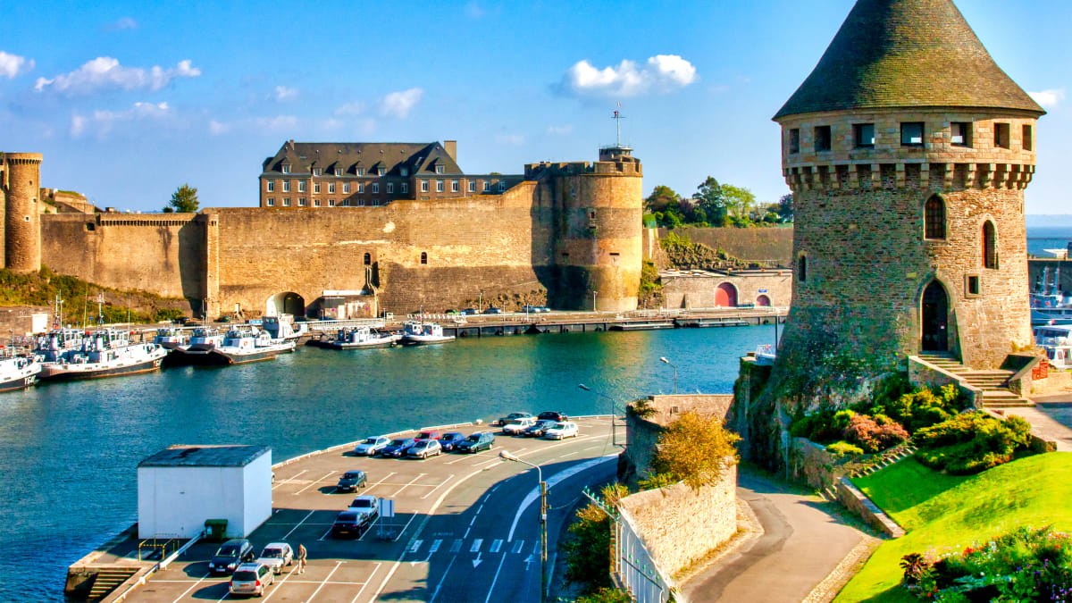 Brest Court - Brest